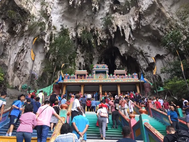 バトゥ洞窟　階段２