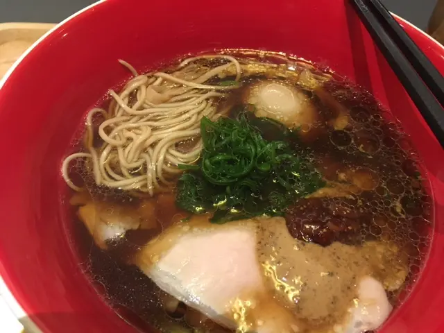 蔦ラーメン（バンコク） TSUTA SIGNATURE SHOYU SOBAの麺