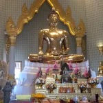 ワットトライミット 世界最大の純金仏像