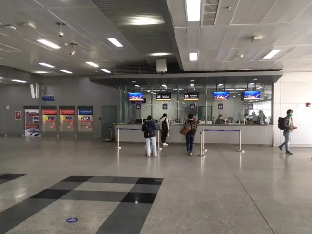 クルンテープ・アピワット中央駅（バンスー中央駅） SRTレッドライン チケット売り場