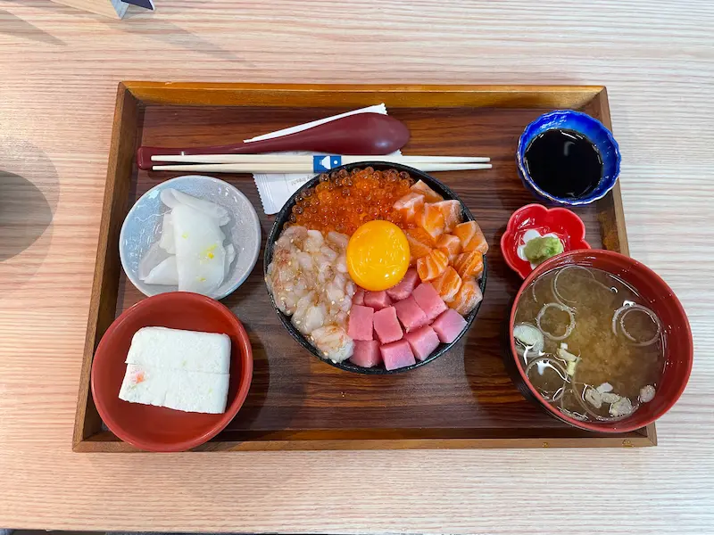 おまかせ丼 4オーシャン丼
