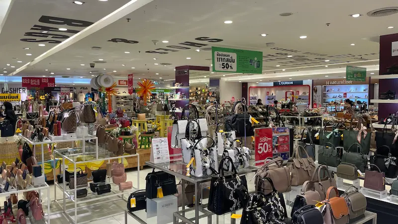 ロビンソン百貨店 スクンビット支店