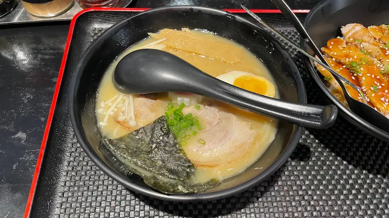 39ラーメン 味噌ラーメンLサイズ