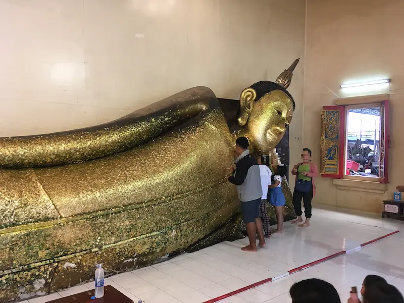 ワットパープラドゥー 涅槃仏のお顔